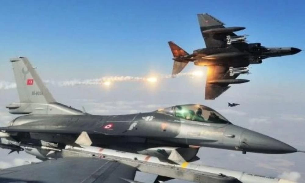 Εικονικές αερομαχίες πάνω από το Αιγαίο με τουρκικά F-16 και F-4